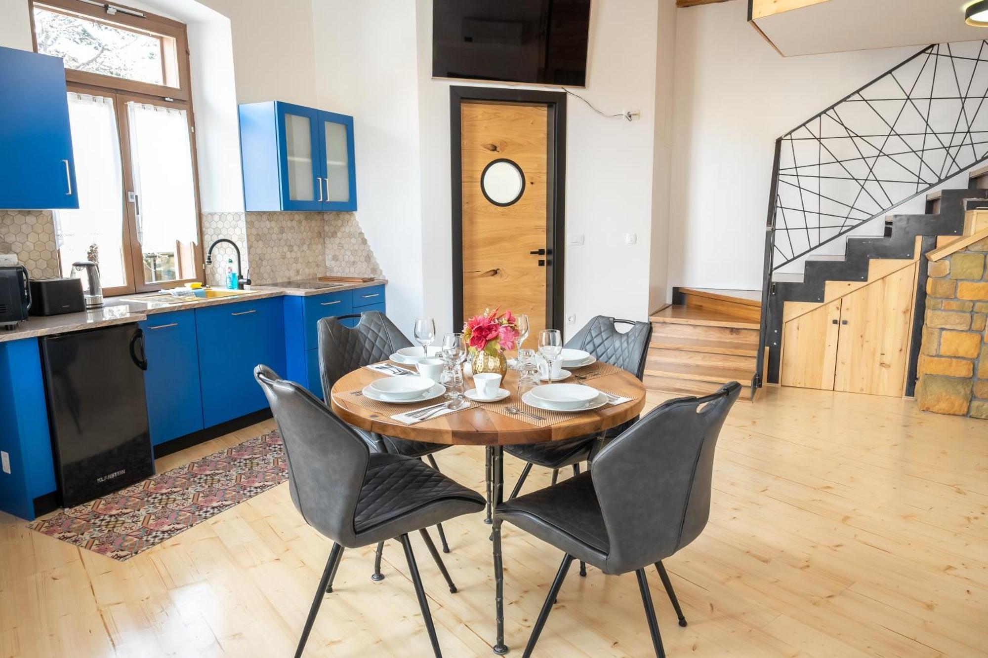 Island Apartments Izola Bagian luar foto