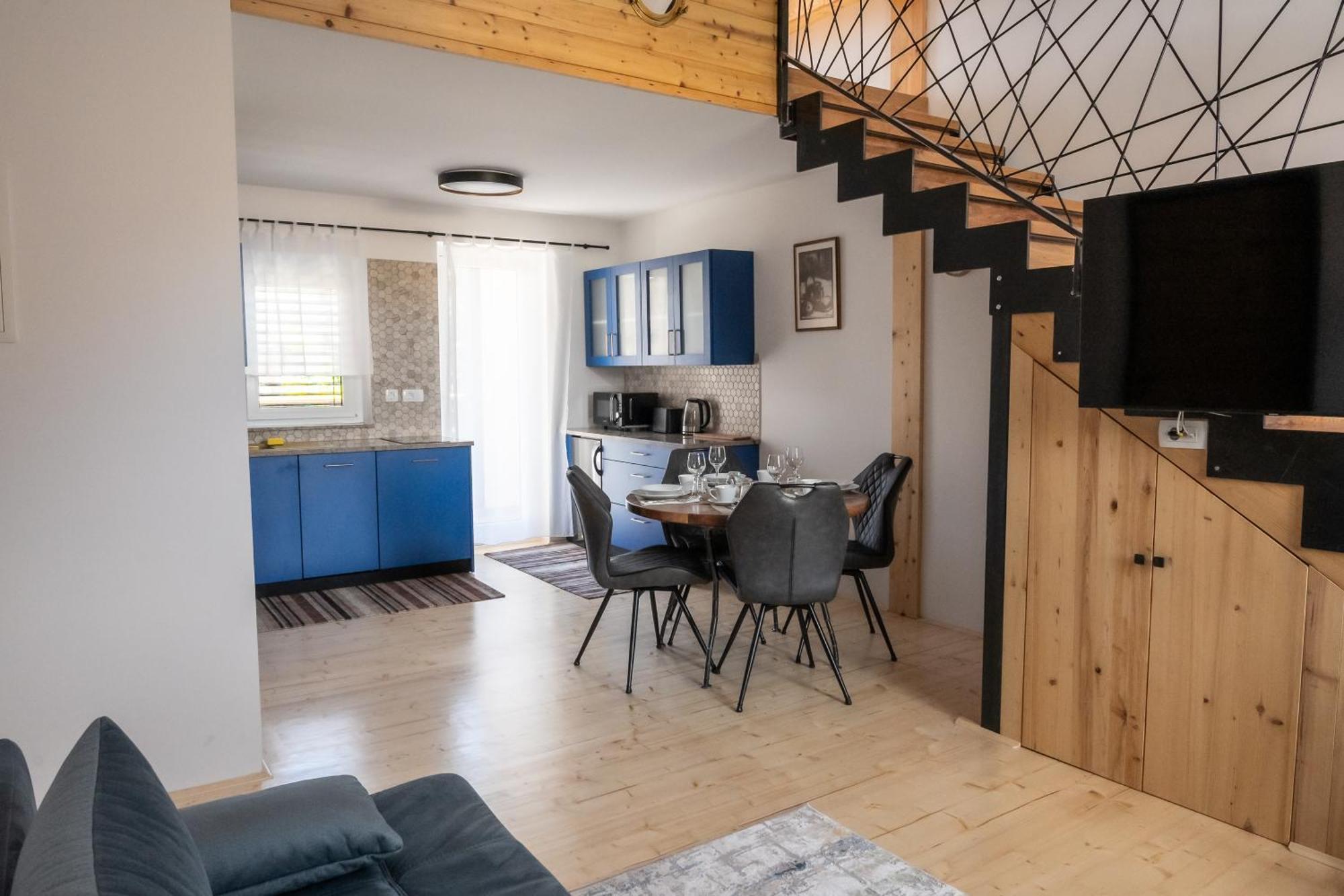 Island Apartments Izola Ruang foto